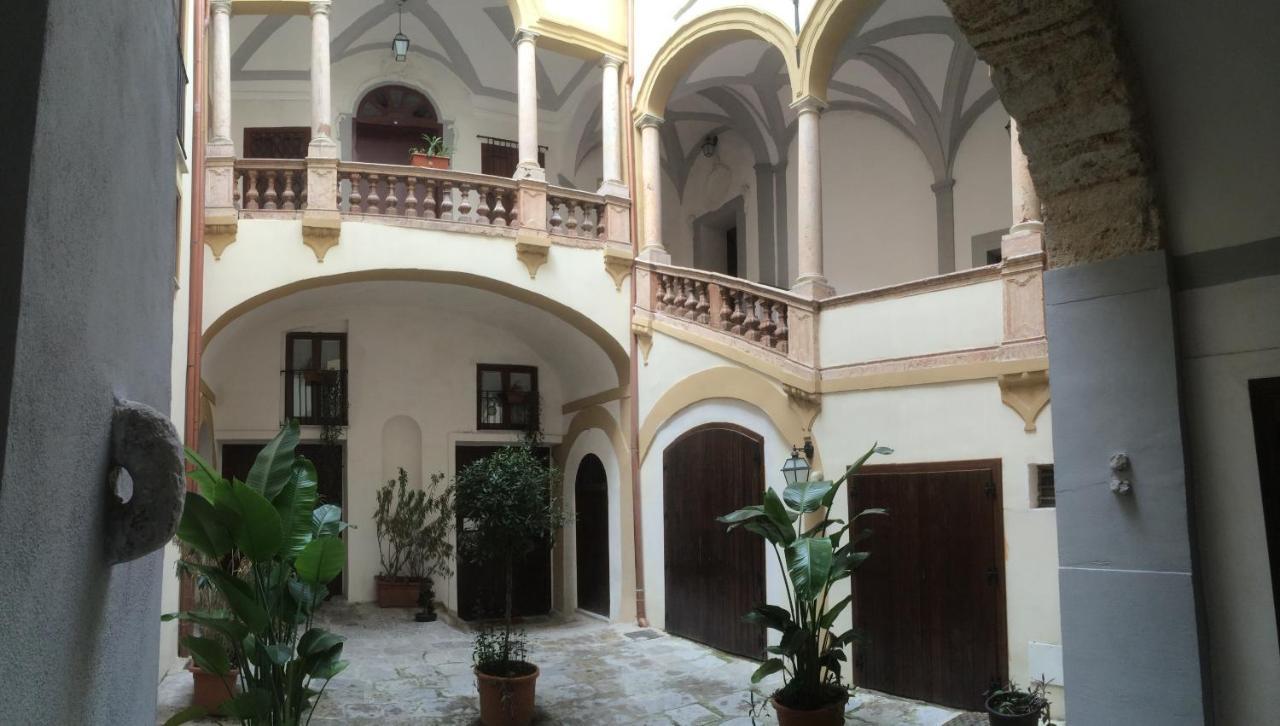 La Residenza Dell' Alloro パレルモ エクステリア 写真