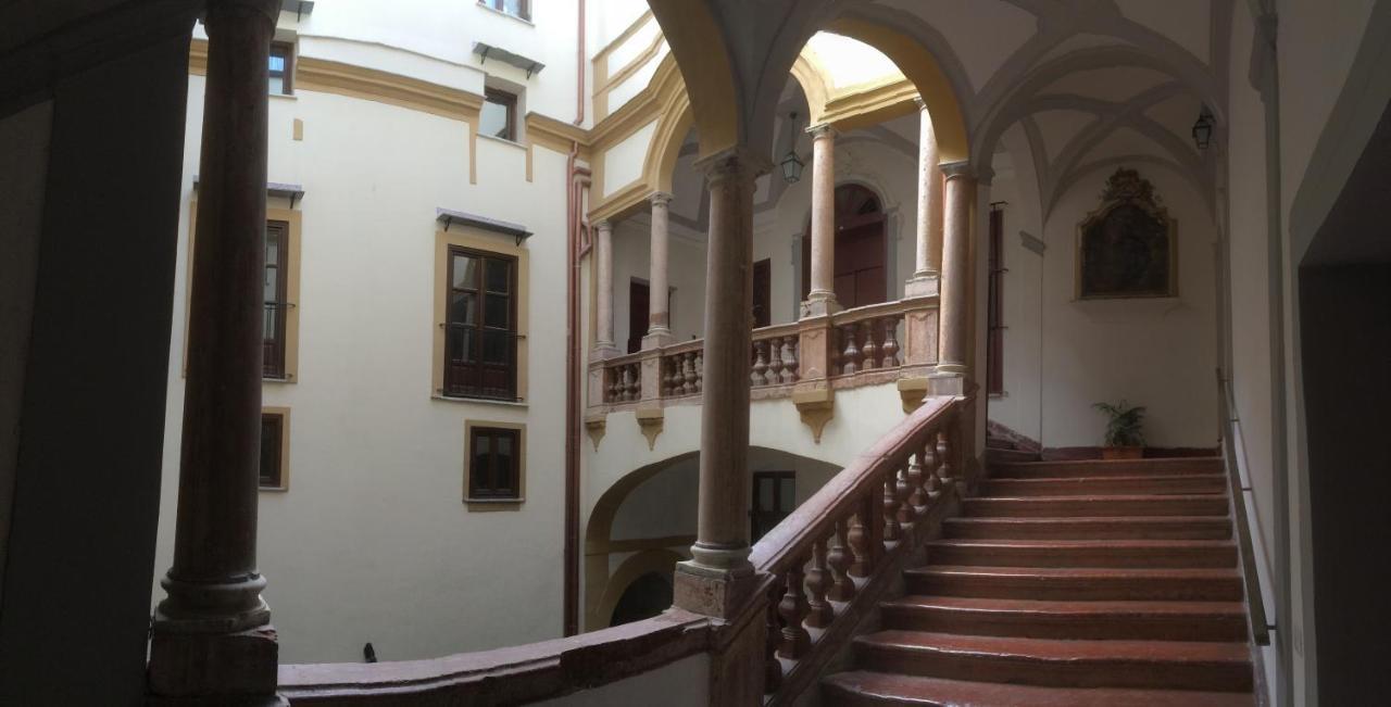 La Residenza Dell' Alloro パレルモ エクステリア 写真